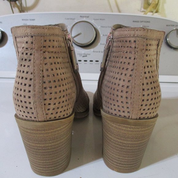 Women's Short Booties/ Size 7/ Tan Suede/3 1/4" Heels - Picture 6 of 6